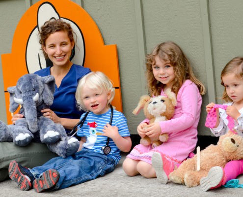 Dr. Stevens with future Poulsbo & Bainbridge pet owners.